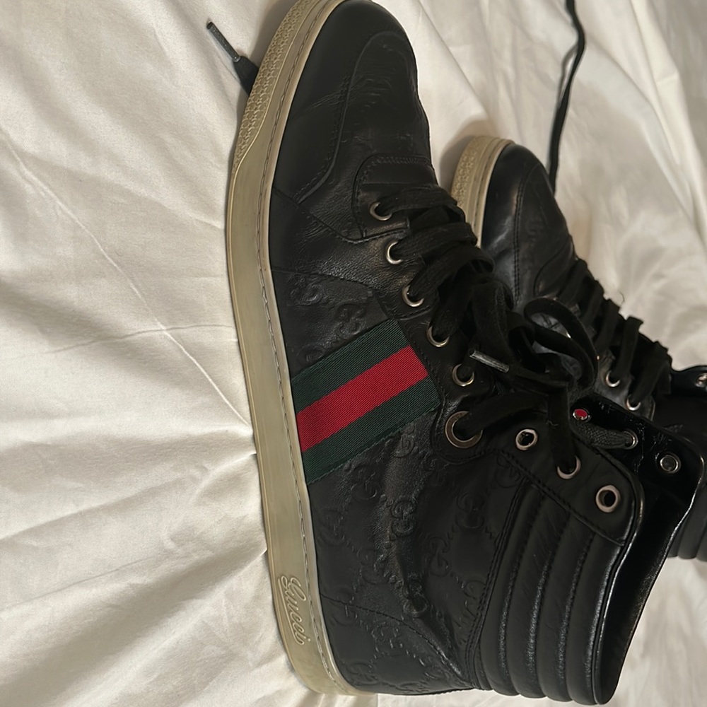 Authentic Gucci sneakers gently worn